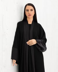 Amazing black abaya thumb 5