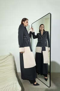 Black Colour-Block Patch Coat thumb 10