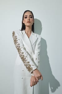 White Lace-Sleeve Tailored Coat thumb 5