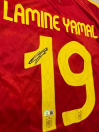 Lamine Yamal Signed 2024 Spain Jersey (BECKETT) thumb 9