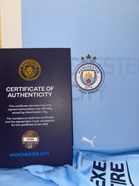 MANCHESTER CITY 2022/23 SQUAD SIGNED JERSEY thumb 9