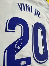 Vinicius JR Signed 2021/22 Real Madrid Jersey (BECKETT) thumb 9