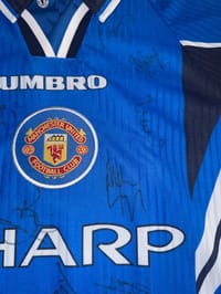 Manchester United Legends Signed 1996/97 Jersey (JSA) thumb 9