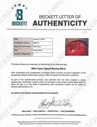 Mike Tyson Signed Boxing Glove (BECKETT) thumb 6