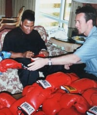 Muhammad Ali Signed Boxing Glove (JSA) thumb 6