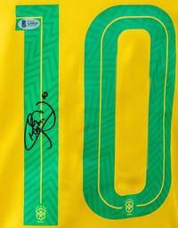 Neymar JR Signed 2022 Brazil Jersey (BECKETT) thumb 5