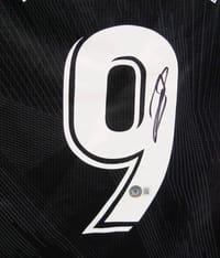 Karim Benzema Signed 2021/22 Real Madrid Jersey (BECKETT) thumb 5