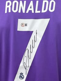 Cristiano Ronaldo Signed 2016/17 Real Madrid Jersey (BECKETT) thumb 5