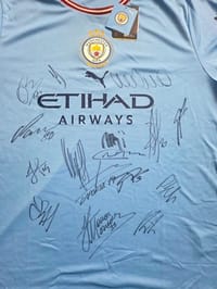 MANCHESTER CITY 2022/23 SQUAD SIGNED JERSEY thumb 5
