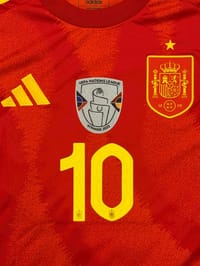 LAMINE YAMAL SIGNED 2025 SPAIN JERSEY thumb 10