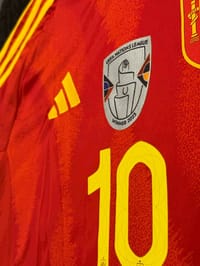 LAMINE YAMAL SIGNED 2025 SPAIN JERSEY thumb 12