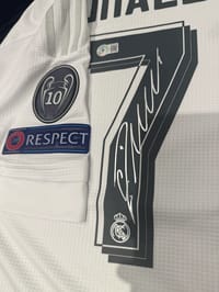 CRISTIANO RONALDO SIGNED 2015/16 REAL MADRID JERSEY (BECKETT) thumb 8