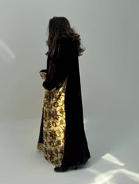 Velvet Abaya w Velvet Tarha M10 thumb 5