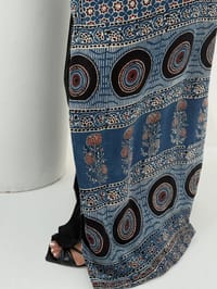 Bisht Pure Silk Handblock Abaya A17 thumb 5