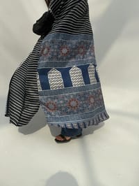 AS-IS Crepe Digital Print Bisht Abaya K4 thumb 9
