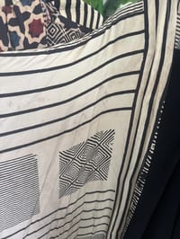 AS-IS Bisht Pure Silk Handblock Abaya A5 thumb 2