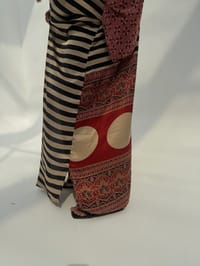 Light Crepe Digital Print Bisht Abaya C 1 thumb 8