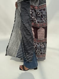 Crepe Digital Print Bisht Abaya K3 thumb 4