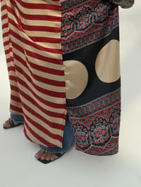 Light Crepe Digital Print Bisht Abaya C7 thumb 4