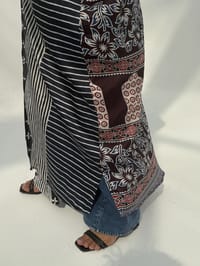 Crepe Digital Print Bisht Abaya K3 thumb 8