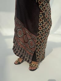 Bisht Pure Silk Handblock Abaya C16 thumb 4