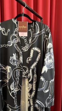 Black Chain Abaya thumb 5
