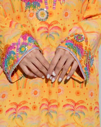 F28-J003 thumb 4