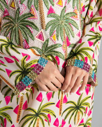 F4-J003 thumb 5