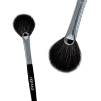 Fluffy fan highlighter brush thumb 2
