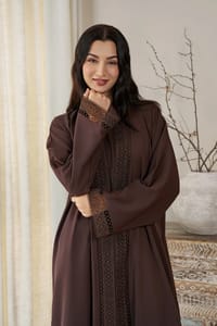 Amira abaya thumb 3