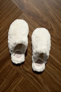 Cloud slippers ☁️ thumb 1