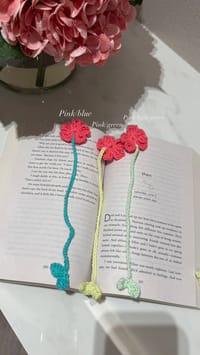 Flower book mark thumb 6