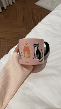 The catwalk mug🐈 thumb 2
