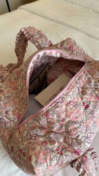 Whispering petals duffle bag 🌸 thumb 3