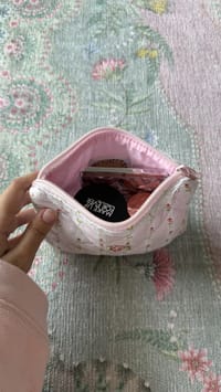 Rose blush touch up pouch🌸 thumb 2