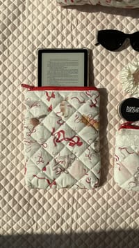 Purrfectly tied kindle sleeve 🐈‍⬛ thumb 2