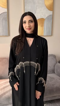 Aseelaha Abaya thumb 1