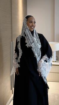 Aziza white lace Abaya Black | Closed thumb 1