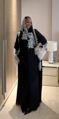 Aziza white lace Abaya Black | Closed thumb 2