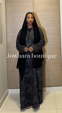 Hodan black abaya thumb 1