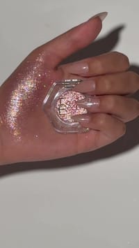 diamond eye shadow thumb 19