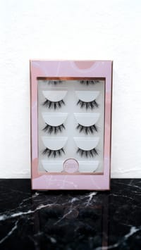 Eyelashes thumb 14