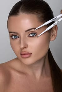 Black eyebrow & Brow eyebrow eye pencil & Mocha lipgloss                       Site + gift thumb 2