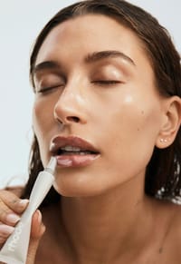 RHODE PEPTIDE LIP TREATMENT "UNSCANTED" thumb 2