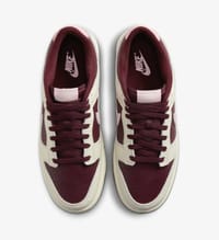 NIKE DUNK LOW "VALENTINE'S DAY" thumb 3