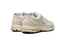 NEW BALANCE 2002R "OFF WHITE" thumb 3