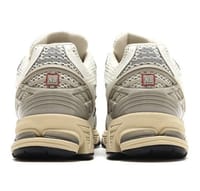 NEW BALANCE 1906R "WHITE GREY CREAM" thumb 3