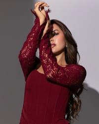 Latifa burgundy thumb 4