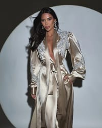 Costume with appliques (Beige) thumb 2
