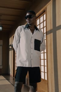 ivory-and-black-contrast-pocket-set thumb 9